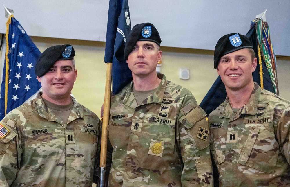 4-9 IN Manchu Alpha, Bravo, and Headquarters and Headquarters Company Change of Command, Reenlistment and Coin Ceremonies