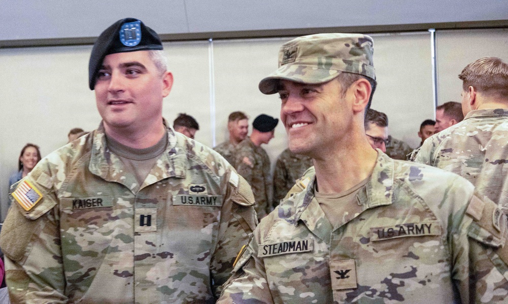 4-9 IN Manchu Alpha, Bravo, and Headquarters and Headquarters Company Change of Command, Reenlistment and Coin Ceremonies