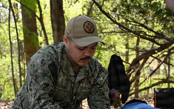 NMRTC Bethesda Sailors Put Their Expeditionary Training to the Test During TCCC Training