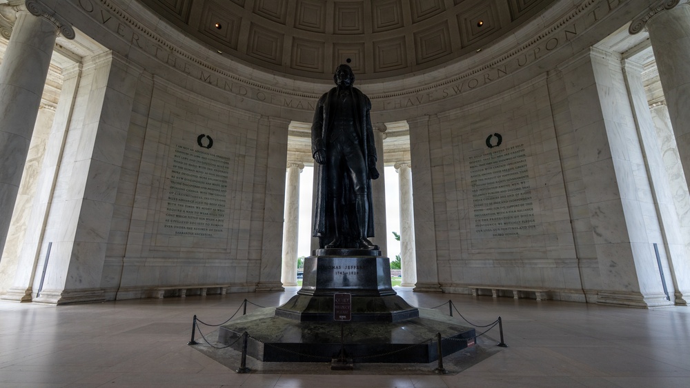 Jefferson Memorial Wreath-laying Ceremony