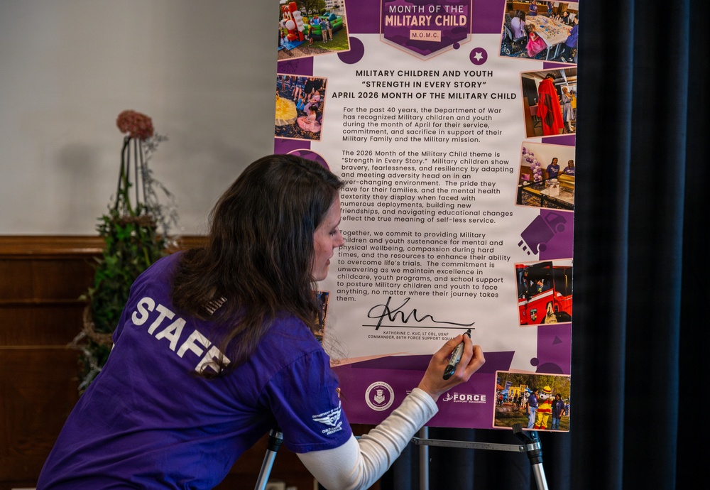 Families Connect at Month of the Military Child Event