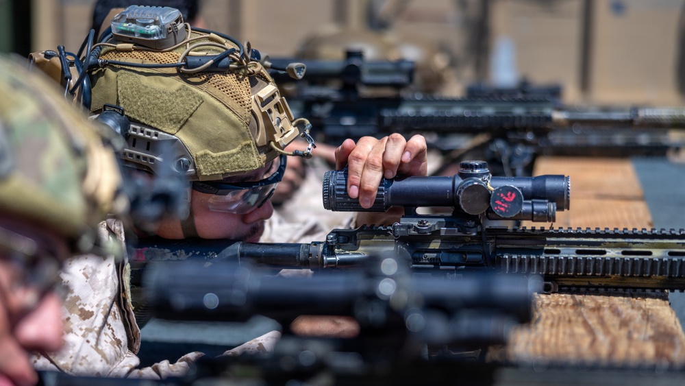 11th MEU Marines, Sailors Conduct Marksmanship Training Aboard USS Comstock