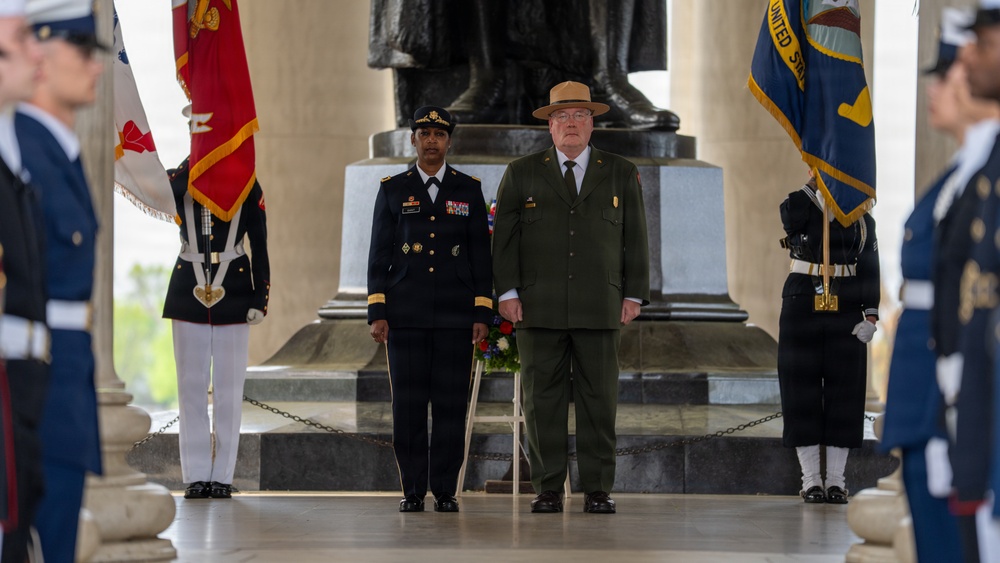 Jefferson Memorial Wreath-laying Ceremony