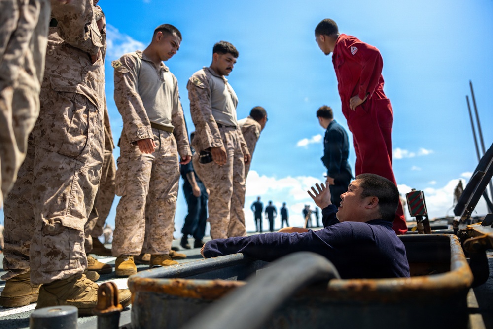 11th MEU Marines, Sailors Conduct Damage Control Training Aboard USS Comstock