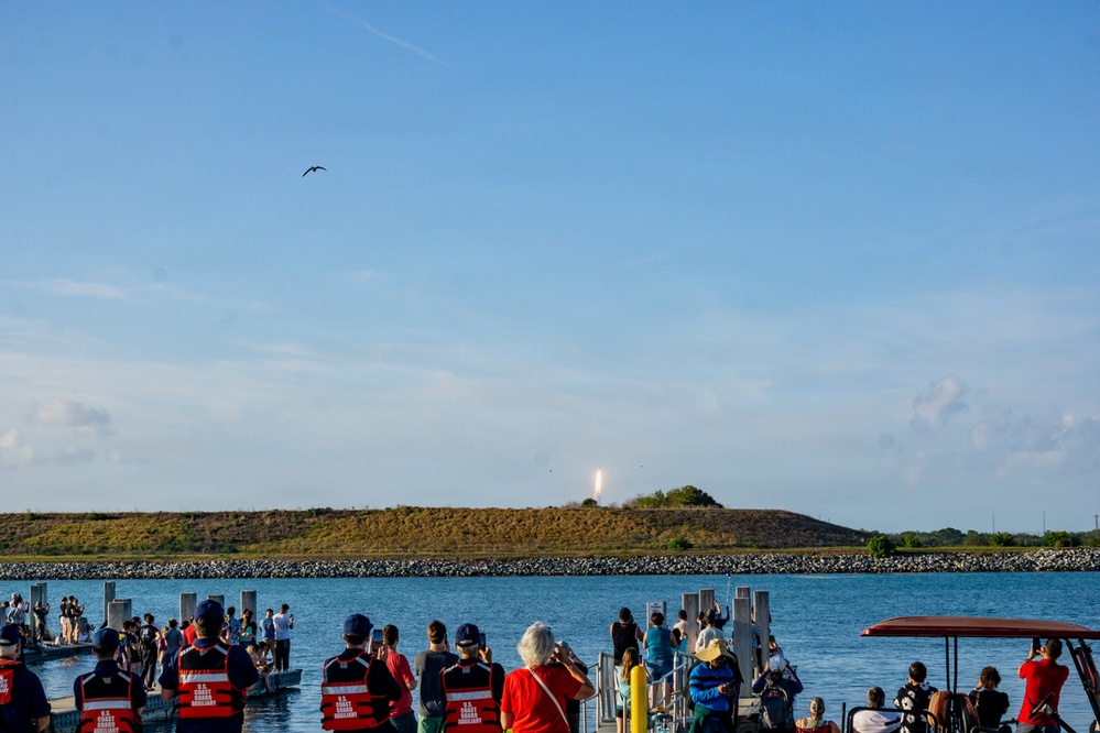 Coast Guard Auxiliary promotes safe boating during NASA Artemis II launch