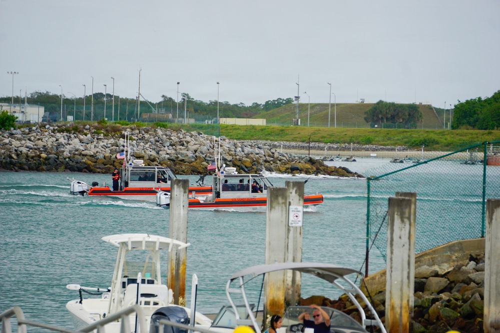 Coast Guard Auxiliary promotes safe boating during NASA Artemis II launch