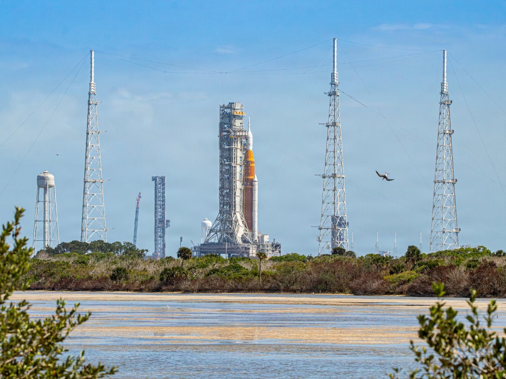 Coast Guard Auxiliary promotes safe boating during NASA Artemis II launch