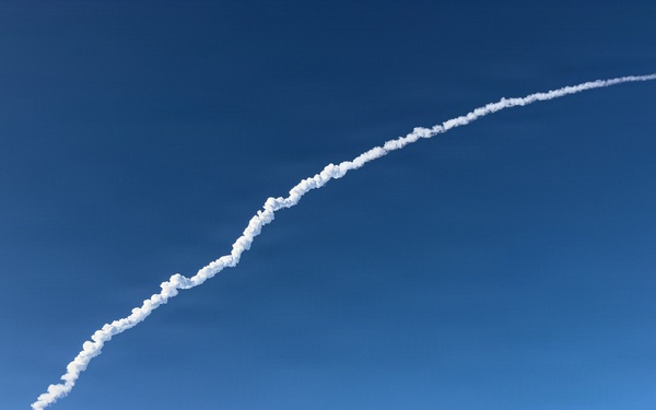 Coast Guard Auxiliary promotes safe boating during NASA Artemis II launch