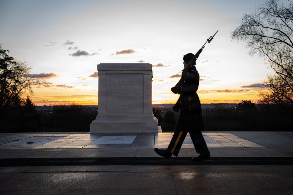 Sunrise at The Tomb of the Unknown Soldier