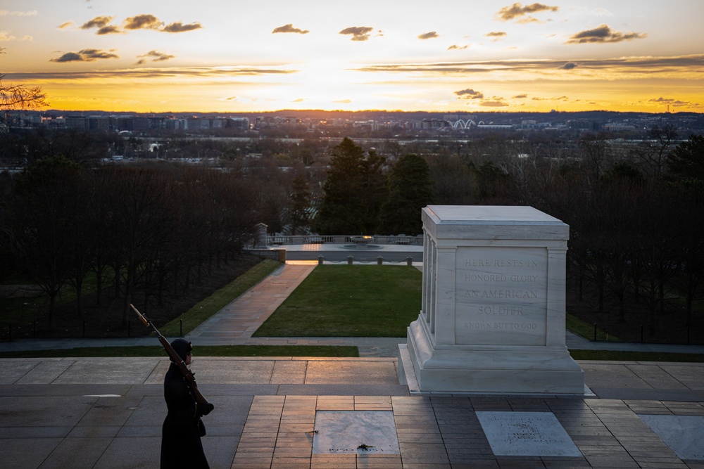 Sunrise at The Tomb of the Unknown Soldier