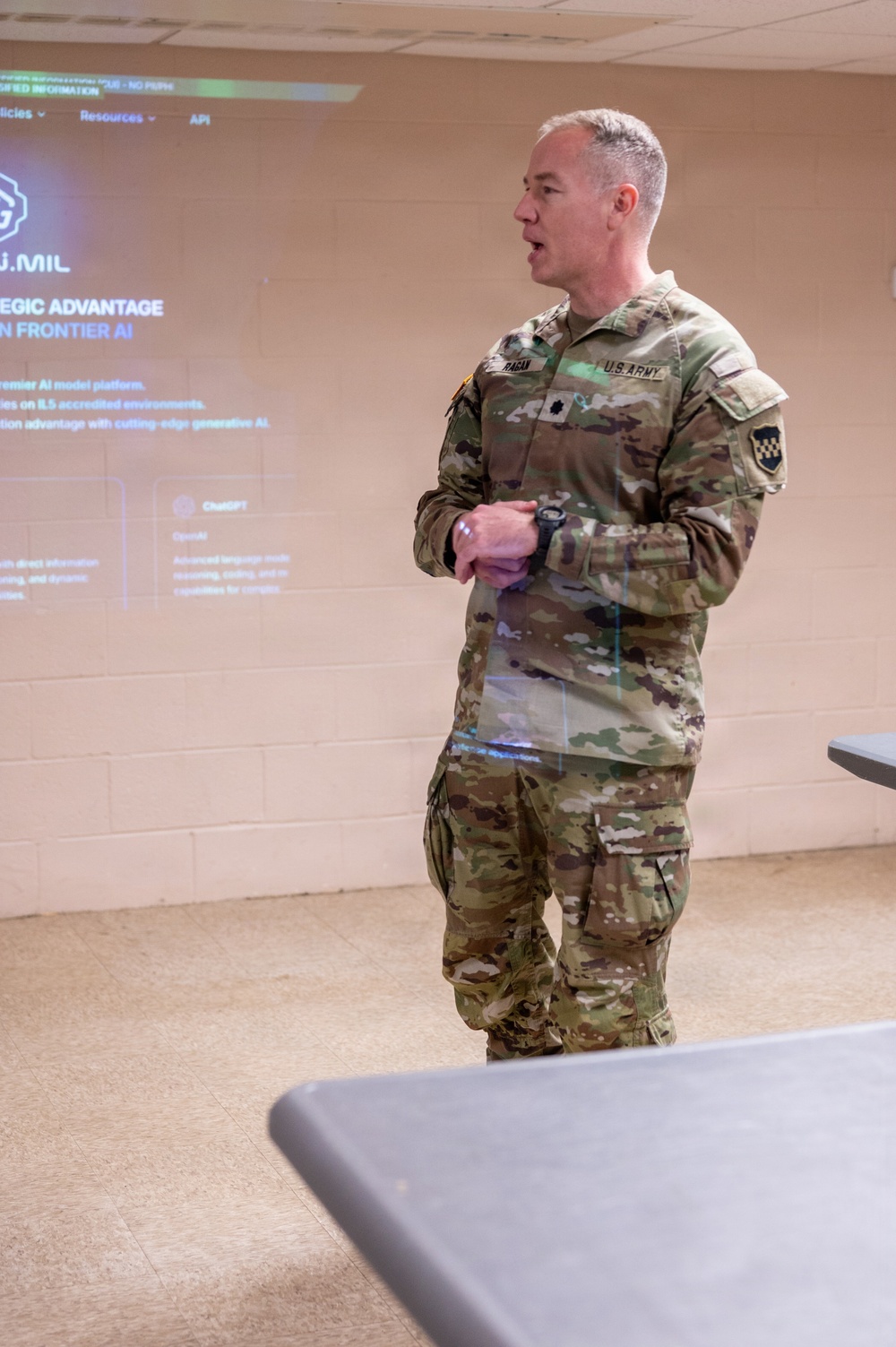 361st TPASE commander leads AI in Army public affairs operations class
