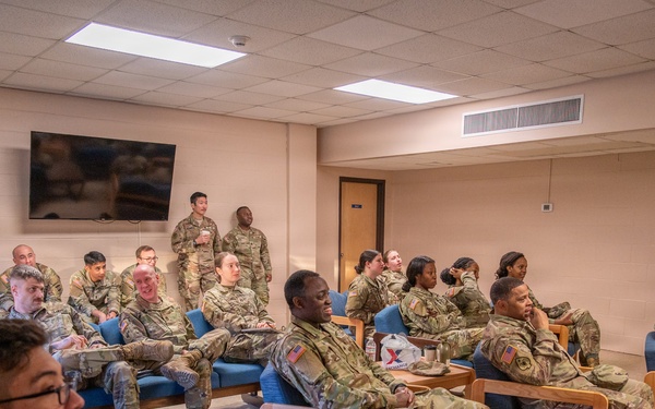 361st TPASE commander leads AI in Army public affairs operations class