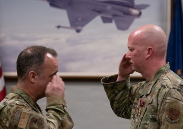 122nd Fighter Wing command chief retires