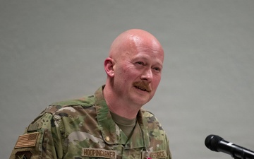 122nd Fighter Wing command chief retires