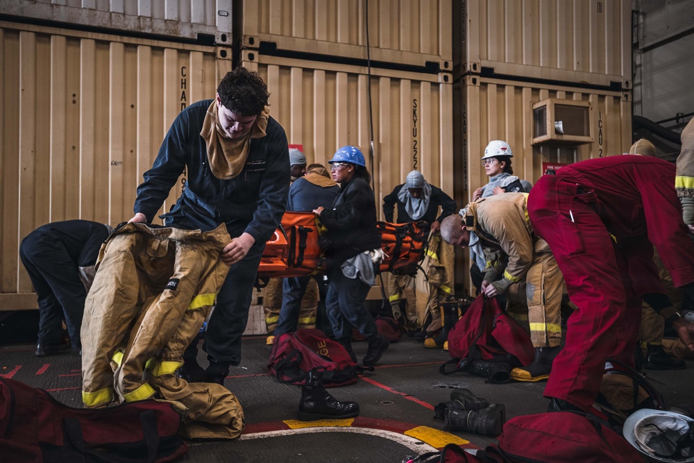 Ronald Reagan Sailors Participate in Firefighting 8010 Drill