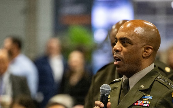 25th ID Hosts Transformation in Contact Panel at AUSA