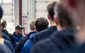 Future Sailors Receive Damage Control Training