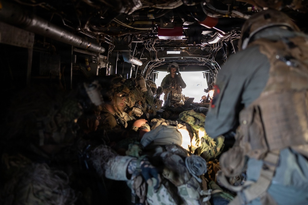 4th Marine Aircraft Wing Conducts Flight Operations with 101st Airborne Division