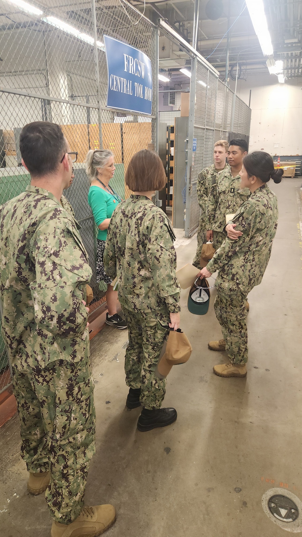 Fleet Readiness Center Southwest (FRCSW) hosts members of COMNAVSURFPAC
