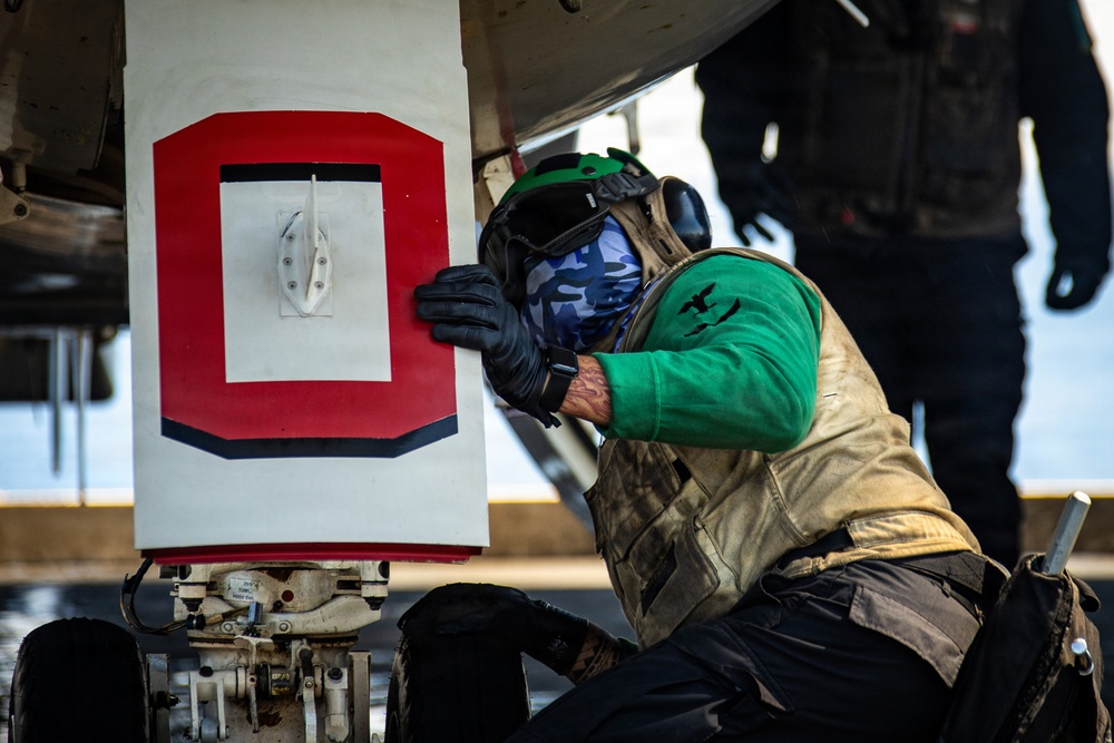 VAW-124 Flight Deck Operations