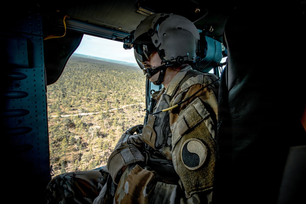 UH-60 Crew Chief