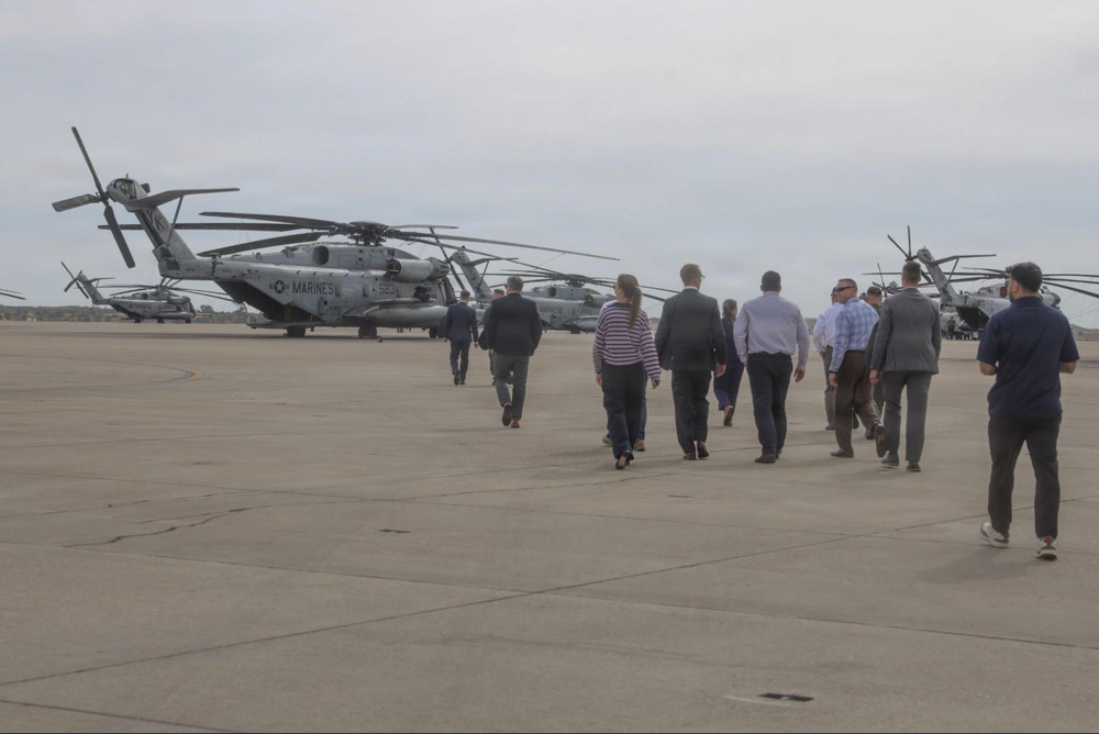 3rd MAW Hosts Students from Dwight D Eisenhower School