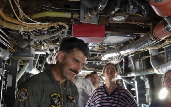 3rd MAW Hosts Students from Dwight D Eisenhower School