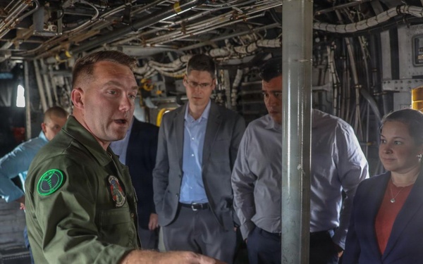 3rd MAW Hosts Students from Dwight D Eisenhower School