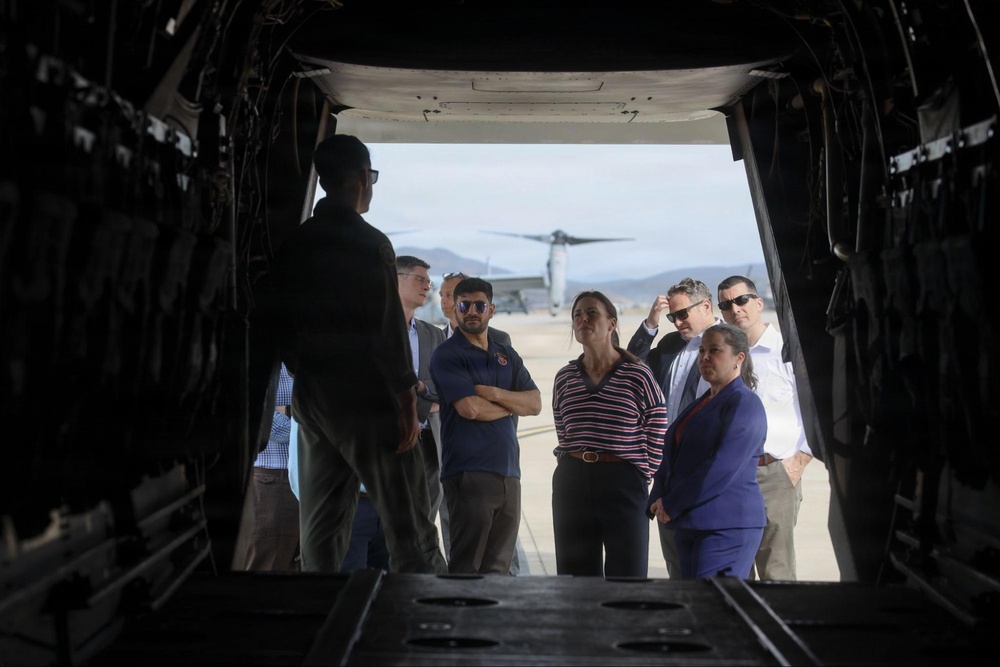 3rd MAW Hosts Students from Dwight D Eisenhower School