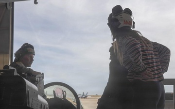 3rd MAW Hosts Students from Dwight D Eisenhower School