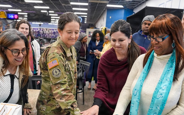 Fort Hamilton SHARP hosts SAAPM cake‑cutting event