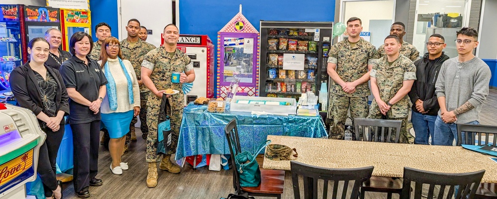 Fort Hamilton SHARP hosts SAAPM cake‑cutting event