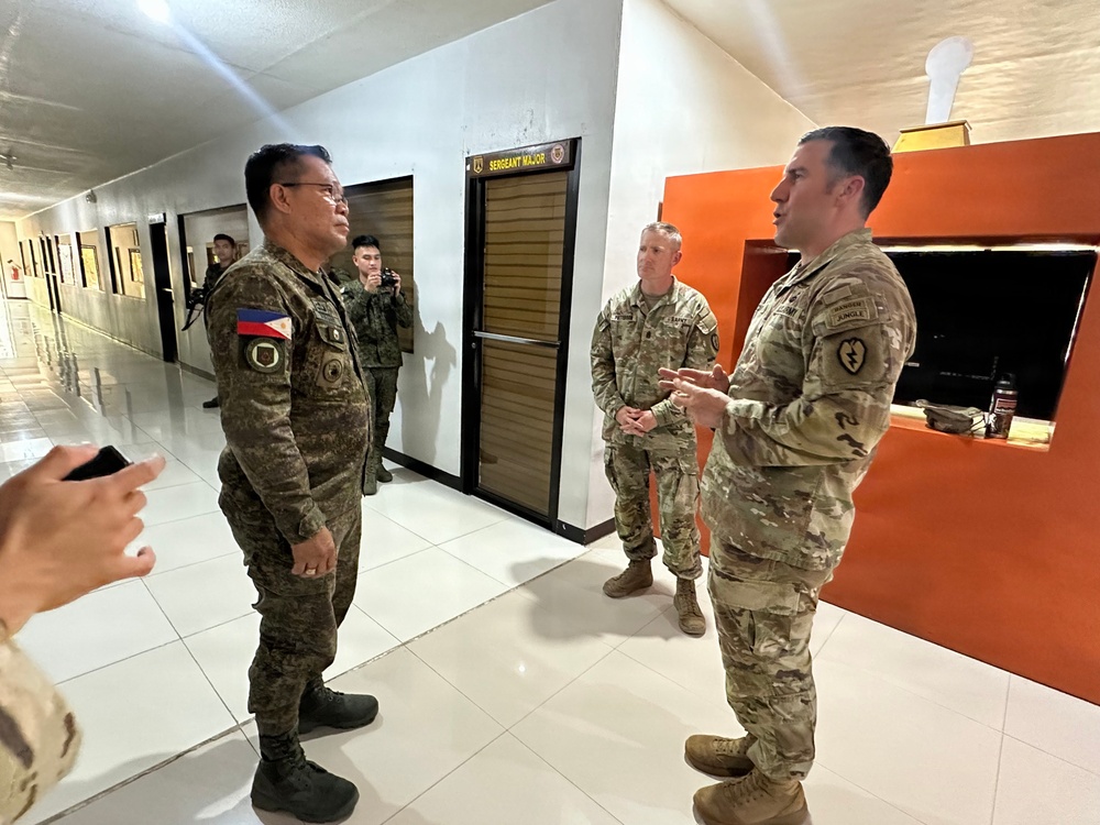 The Backbone of the Alliance: U.S. and Philippine Senior NCOs Foster Future Leaders