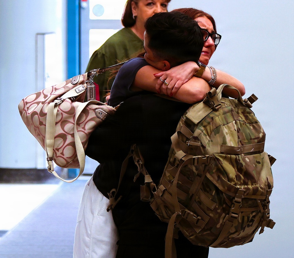 Illinois National Guard Soldiers Return to Illinois After Key Logistics Mission in Poland, 10-Month Deployment