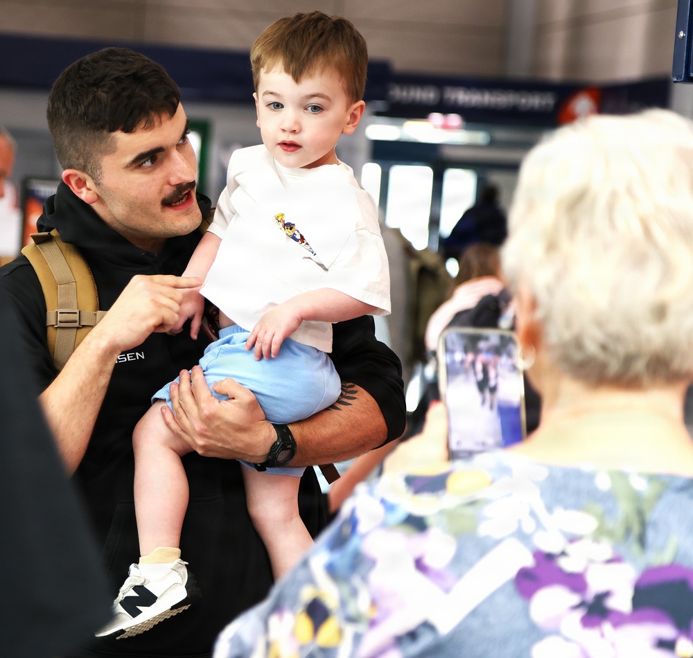 Illinois National Guard Soldiers Return to Illinois After Key Logistics Mission in Poland, 10-Month Deployment