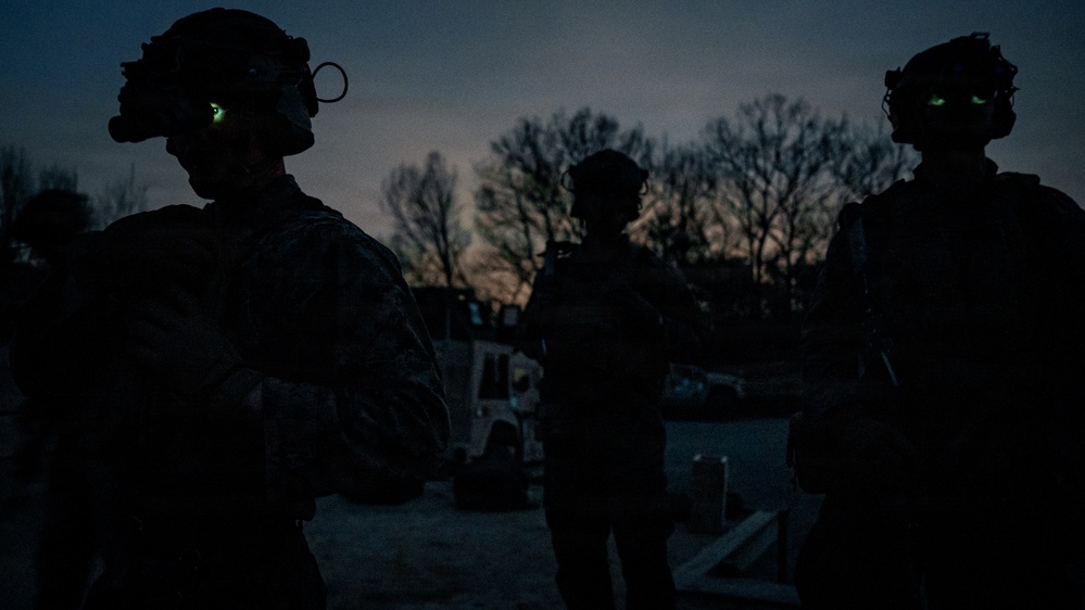 U.S. Marines Participate in a Machine Gun Range on Rodriguez Live Fire Complex