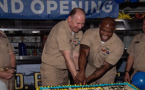 IKE Celebrates Chief Petty Officer Birthday
