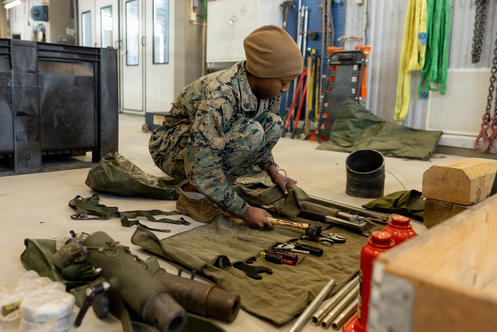 CORE26 | U.S. Marines Execute Cave Regeneration Operations after Arctic Exercise
