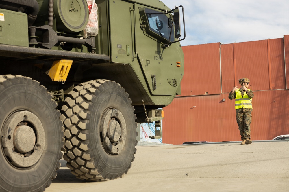 CORE26 | U.S. Marines Offload Ground and Logistical Equipment after Arctic Exercise