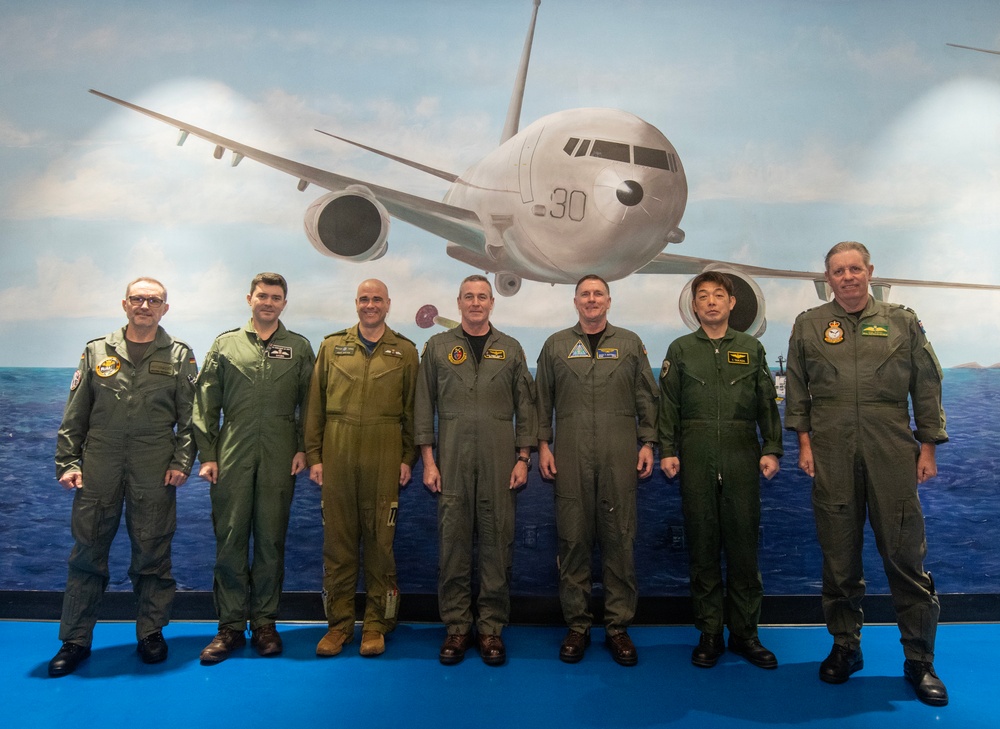 Patrol and Reconnaissance Squadron (VP) 30 Hosts CAG/NARG
