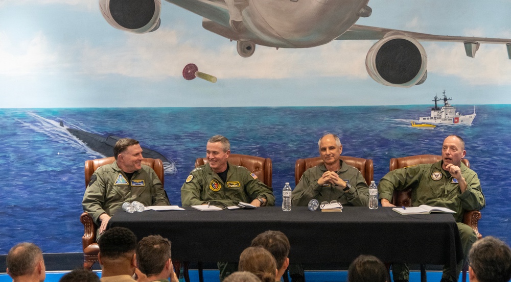 Patrol and Reconnaissance Squadron (VP) 30 Hosts CAG/NARG