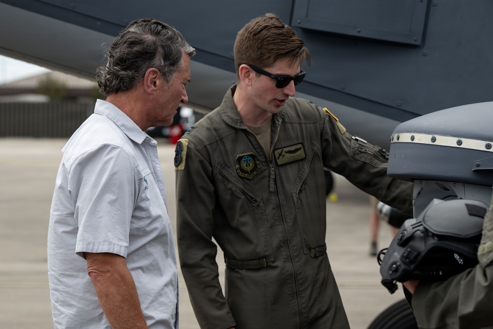 U.S. Representative Ronny Jackson visits AFSOC Headquarters, takes flight on OA-1K Skyraider II