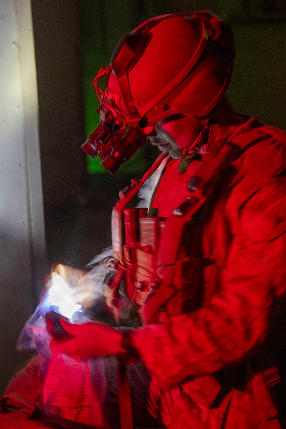 13th MEU Marines Participate in Vertical Assault Raid Course