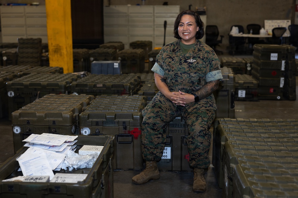 Leading from the Front: Petty Officer First Class Kristin Rascon's Commitment to Teamwork and Excellence