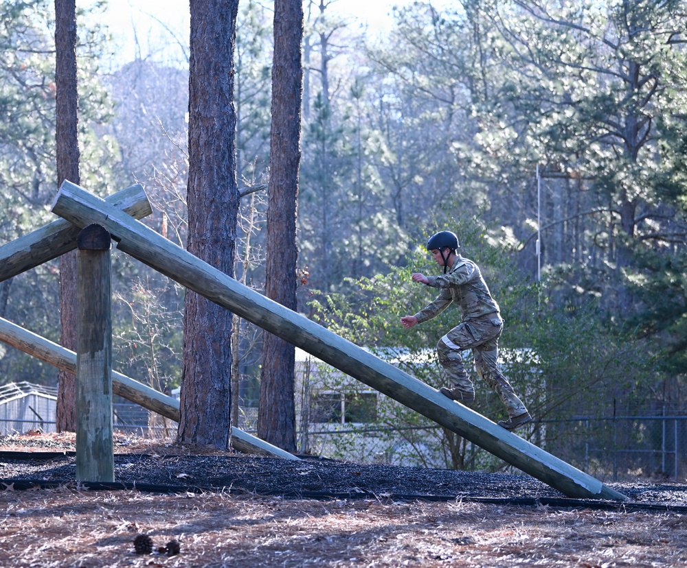 Special Forces Candidates Tackle Obstacle Course