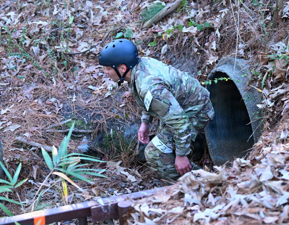 Special Forces Candidates Tackle Obstacle Course