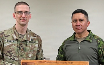 Ecuadorian soldiers observe Kentucky National Guard Civil Support Team