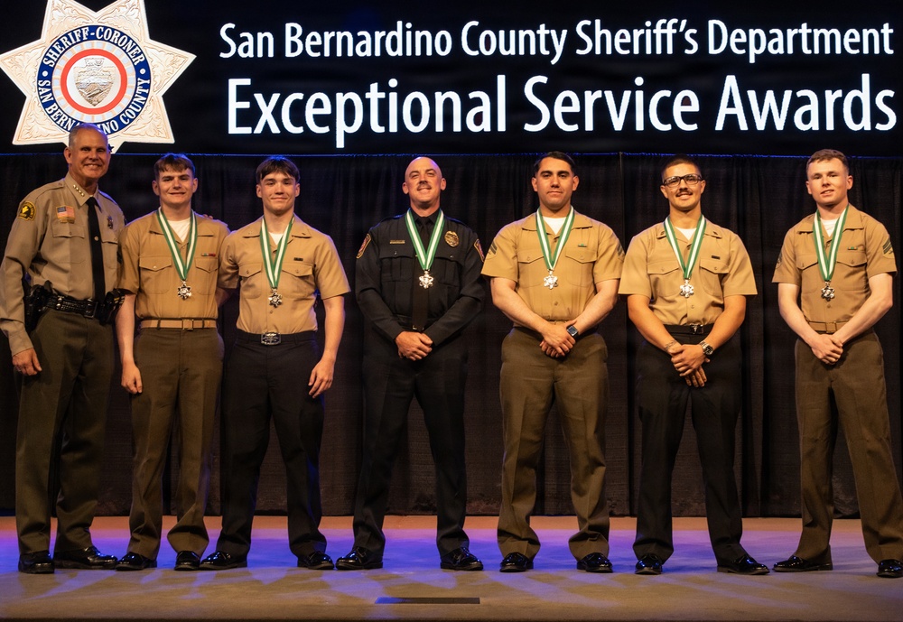MARINES AND SAILORS FROM MCAGCC RECEIVE THE LIFE SAVING AWARD