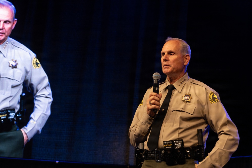 MARINES AND SAILORS FROM MCAGCC RECEIVE THE LIFE SAVING AWARD