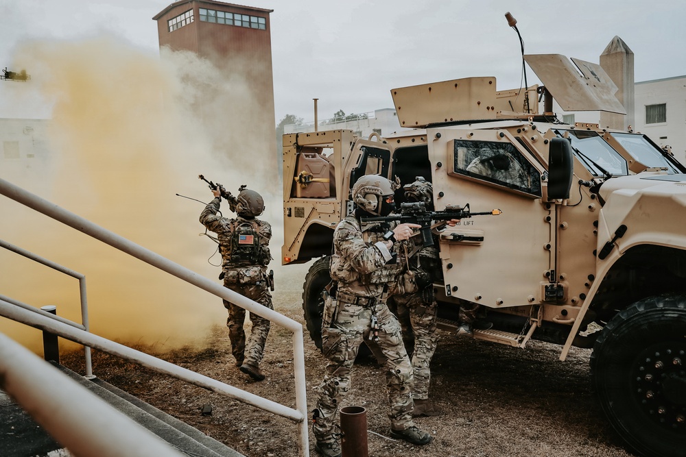 US Army Special Operations Civil Affairs Conducts Validation Exercise (VALEX)